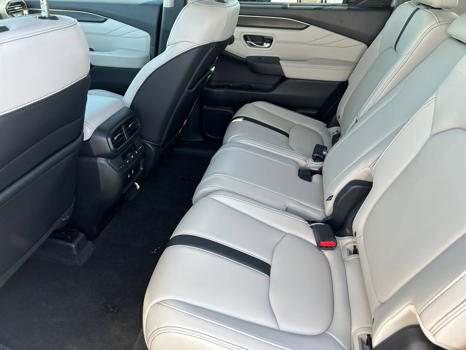New 2026 Honda Pilot Touring image 16