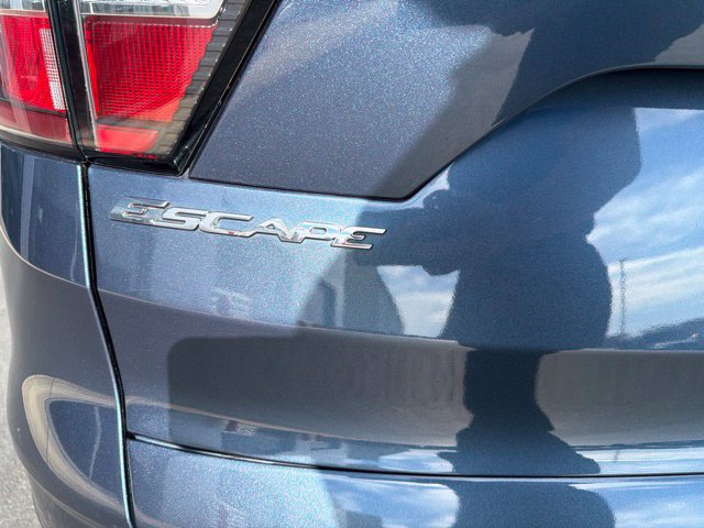 Used 2018 Ford Escape SEL w/ Ford Safe & Smart Package AWD/4WD image 10