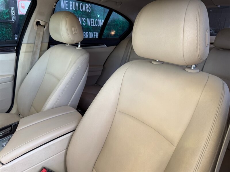 Used 2014 BMW 528i Sedan RWD image 17