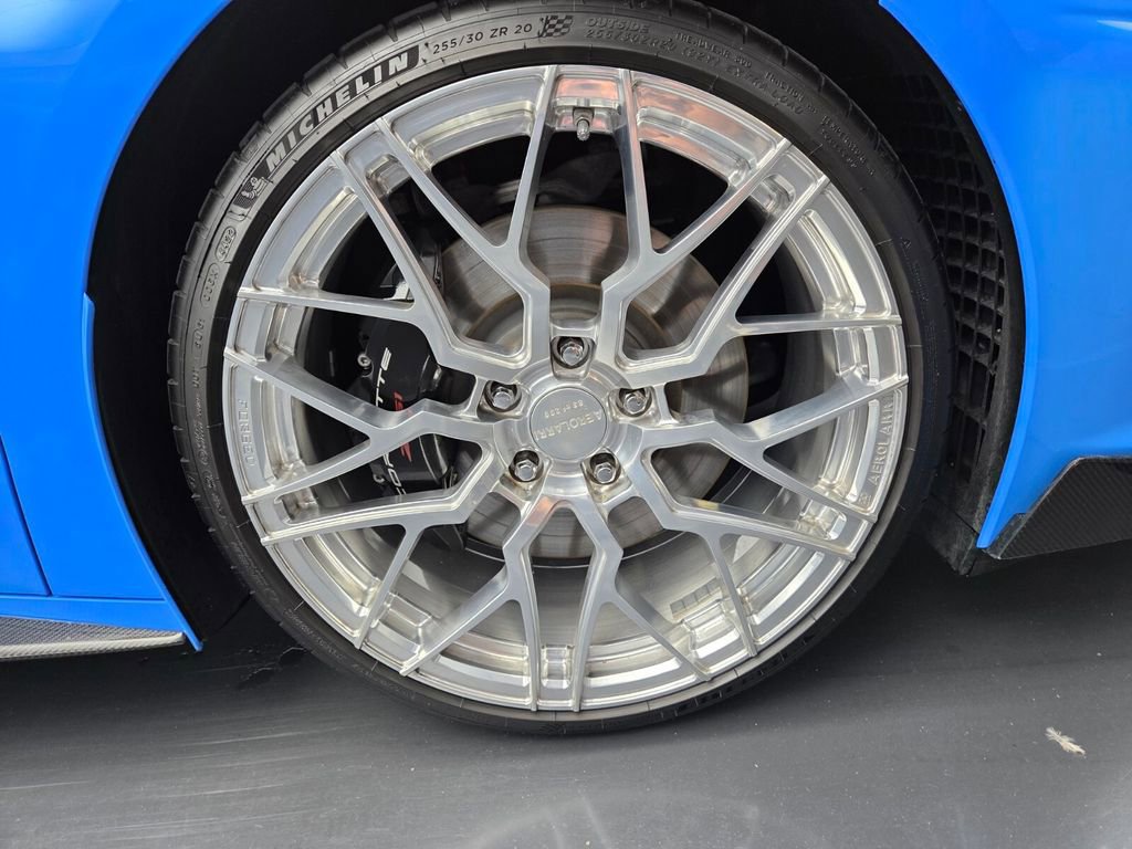 Used 2023 Chevrolet Corvette Stingray Premium Conv w/ Z51 Performance Package RWD image 13
