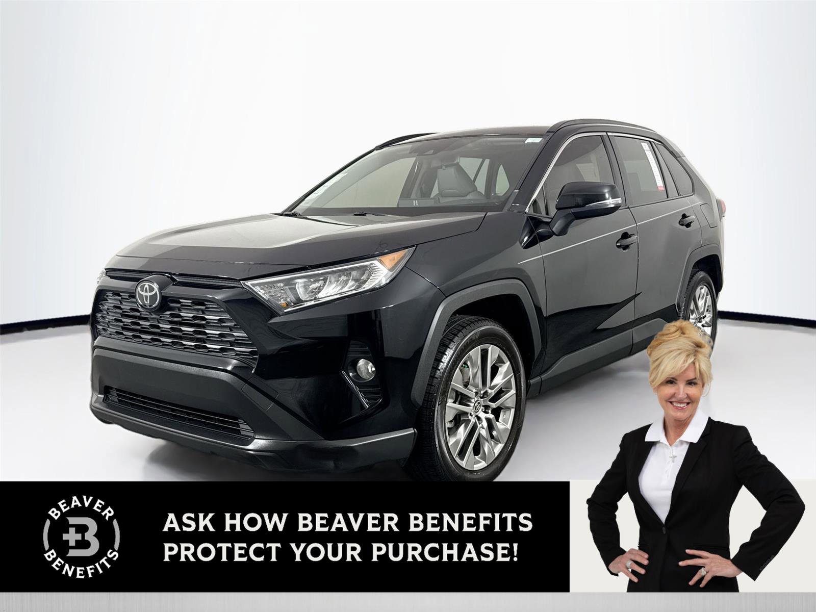 Used 2020 Toyota RAV4 XLE Premium FWD image 1