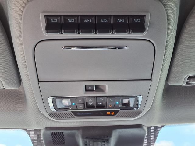 New 2026 Ford F250 Lariat w/ Black Appearance Package AWD/4WD image 17
