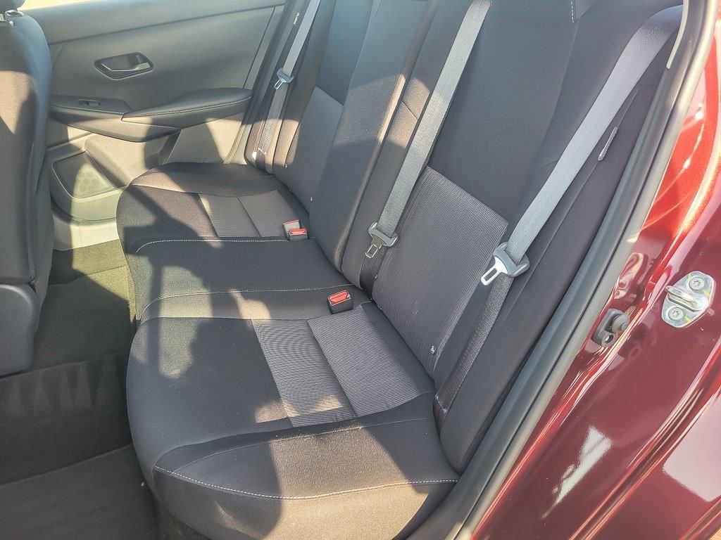 Used 2025 Nissan Sentra SV image 6