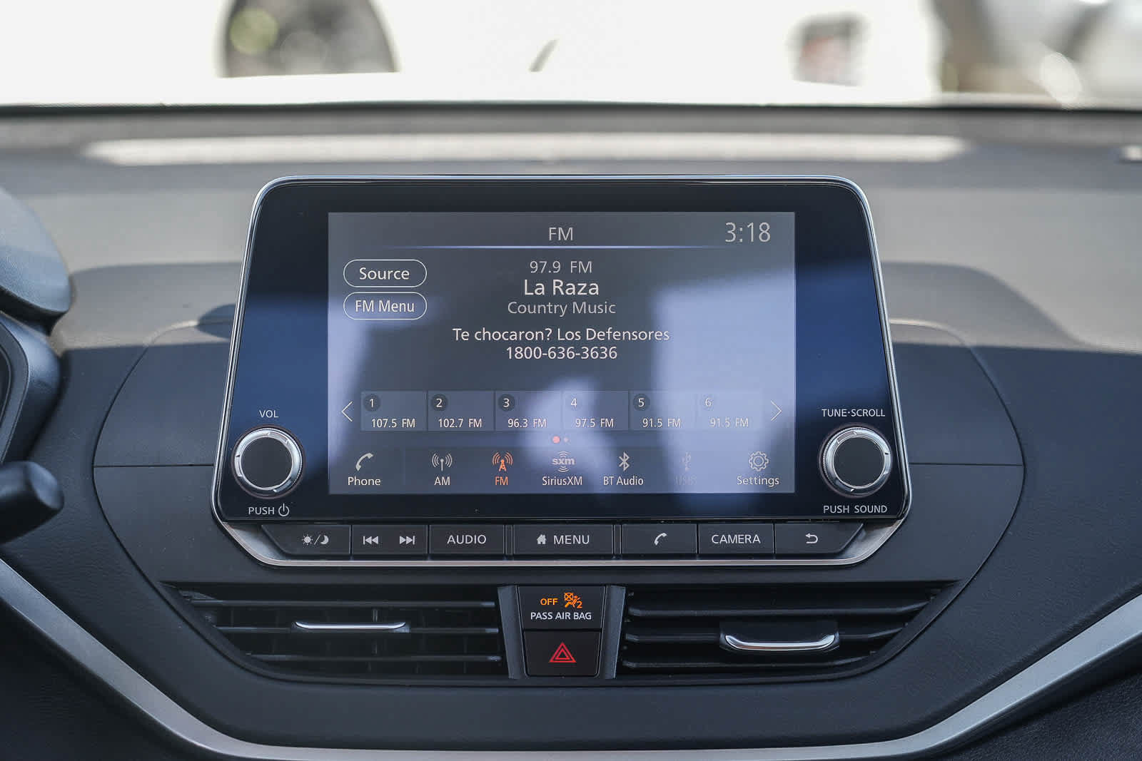 Used 2025 Nissan Altima 2.5 S FWD image 14