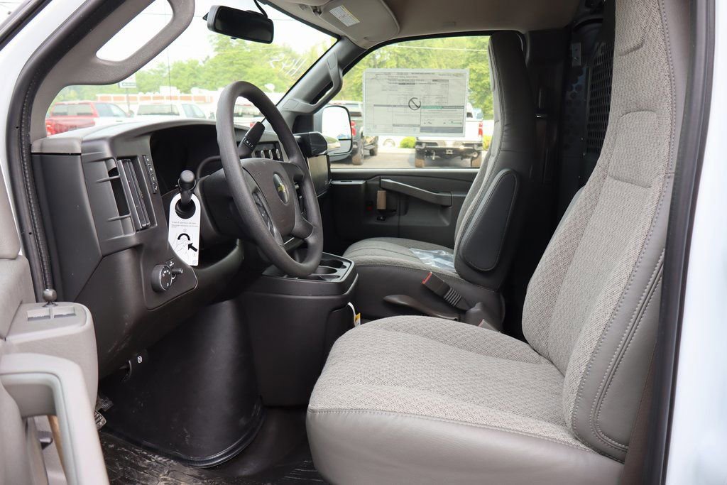 New 2025 Chevrolet Express 2500 w/ Driver Convenience Package RWD image 3