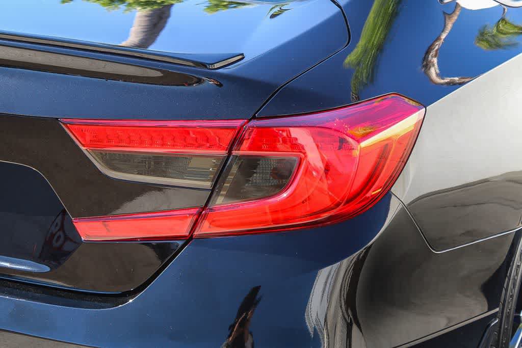 Certified 2018 Honda Accord Sport image 7