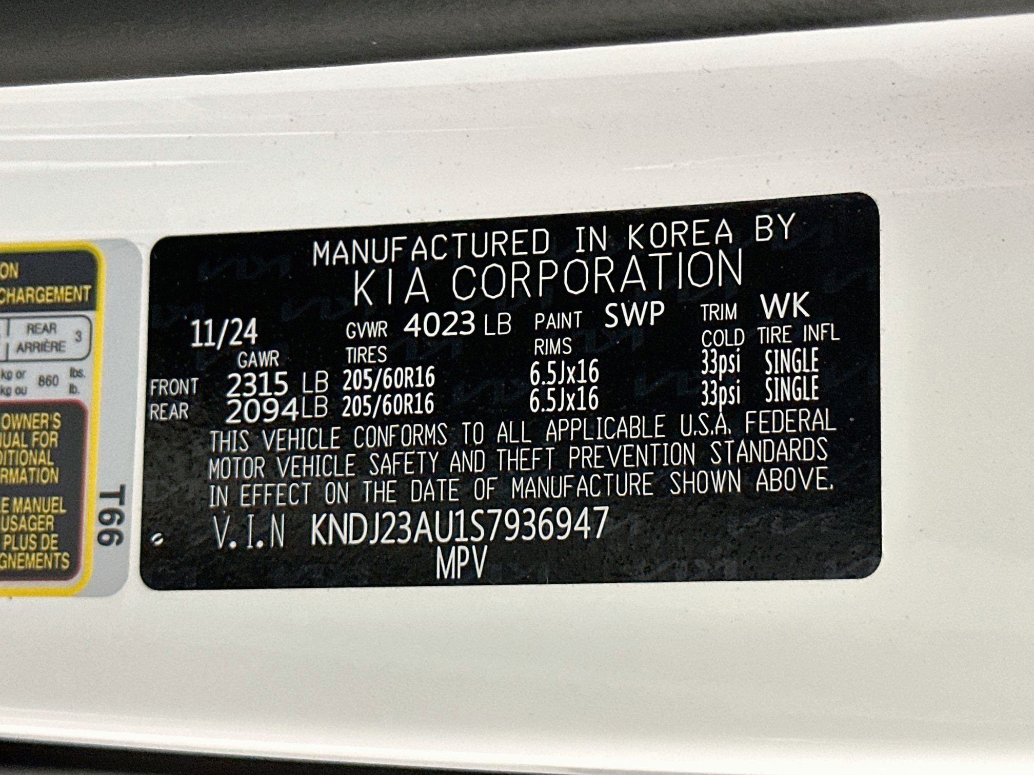 Used 2025 Kia Soul LX w/ LX Technology Package FWD image 12