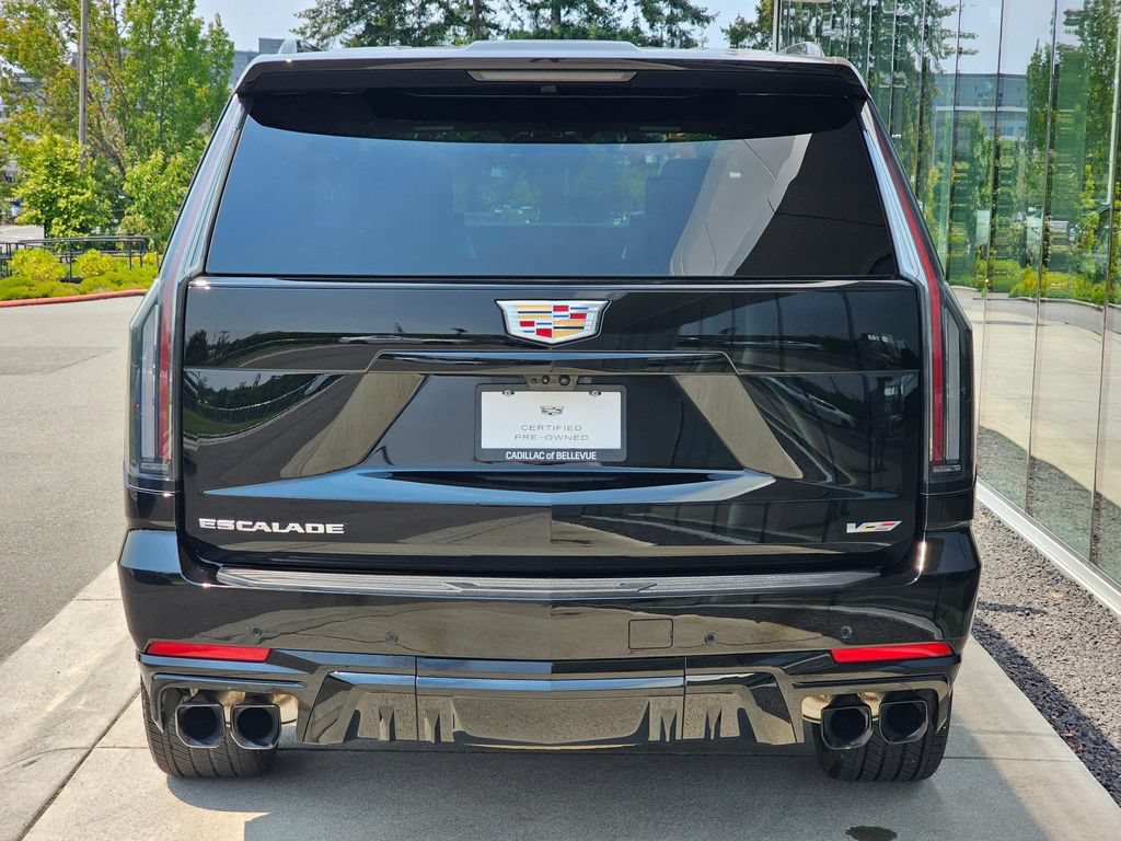 Certified 2026 Cadillac Escalade V w/ LPO, Floor Liner Package AWD/4WD image 4