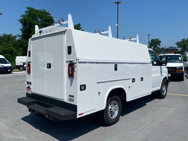 New 2025 Chevrolet Express 3500 w/ Power Convenience Package image 9