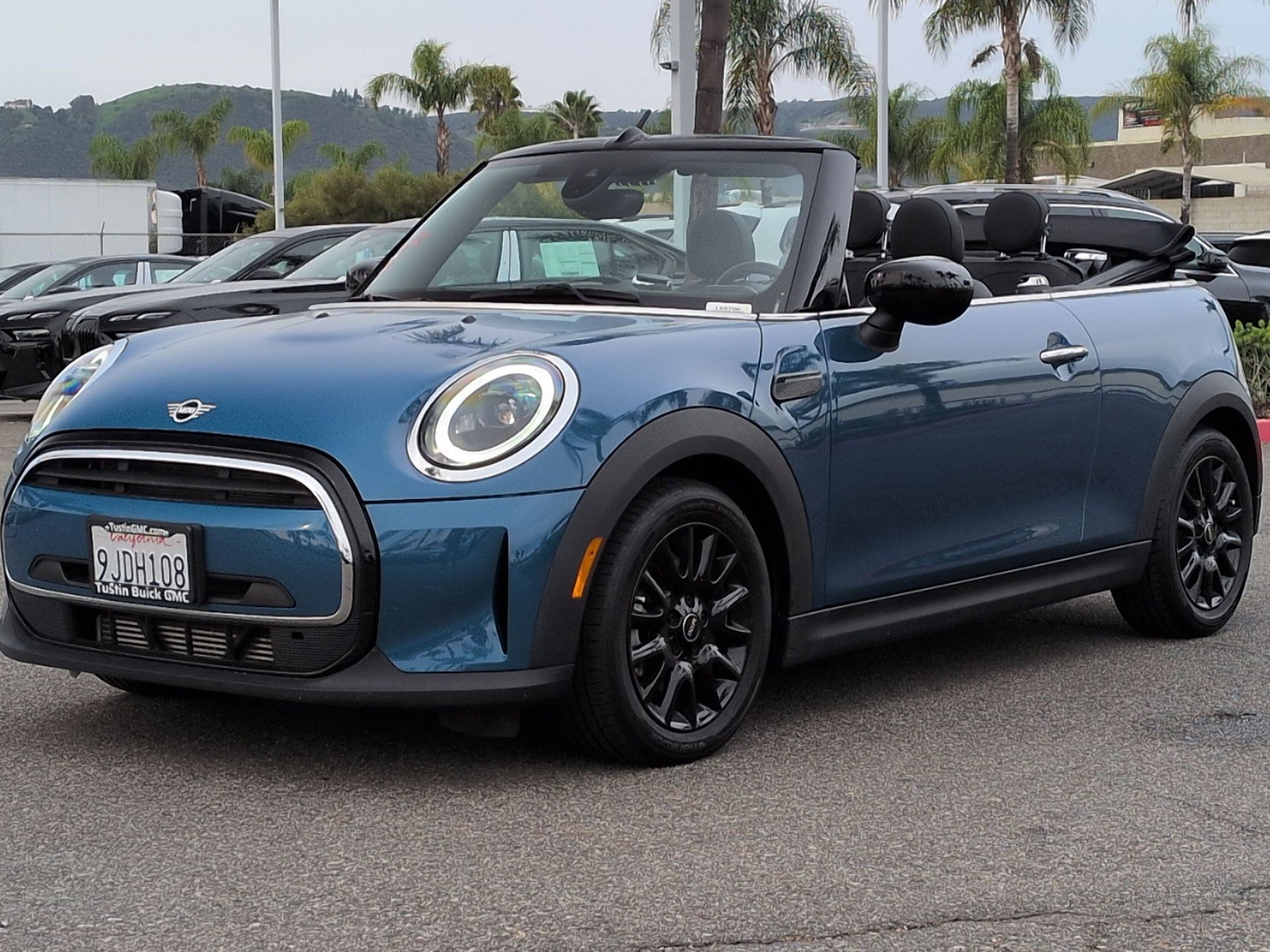 Used 2024 MINI Cooper Convertible image 5