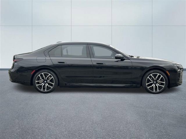 Certified 2023 BMW i7 xDrive60 image 5