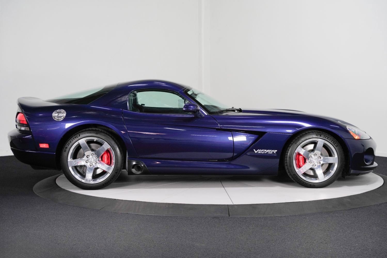 Used 2008 Dodge Viper SRT-10 image 9