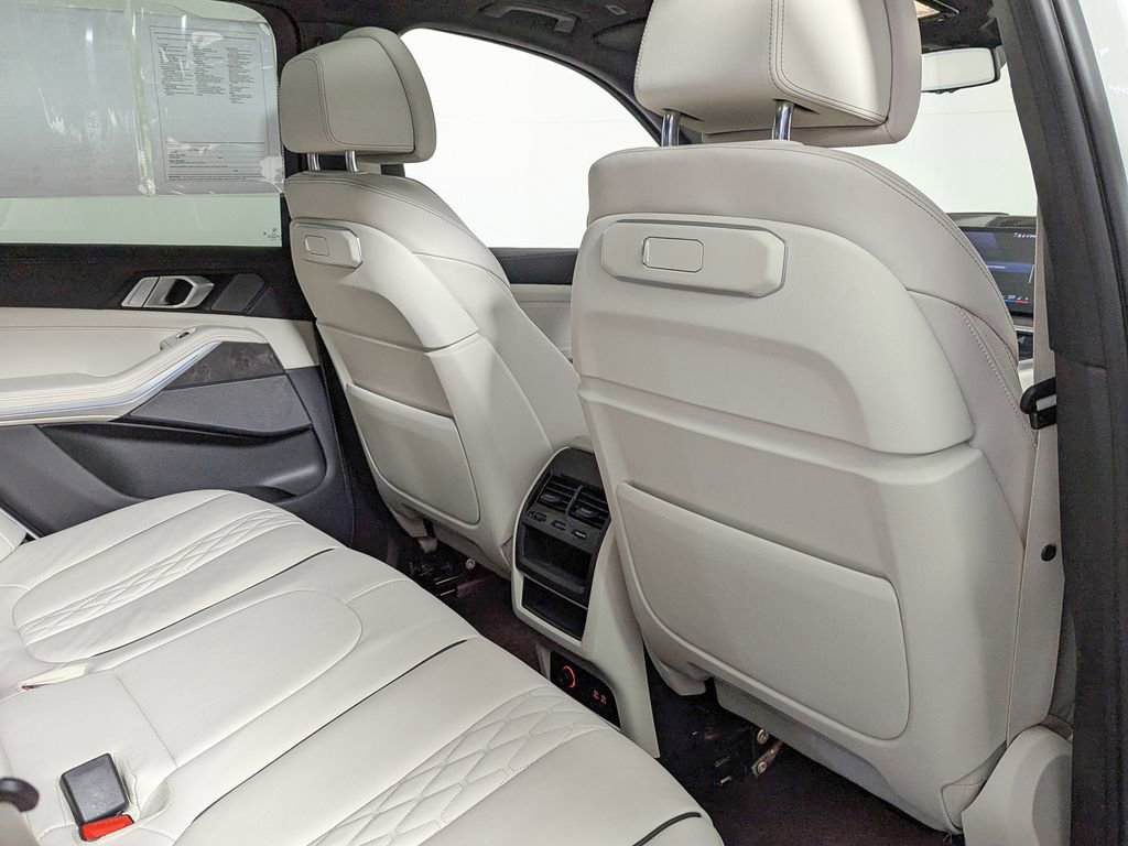 Certified 2024 BMW X5 xDrive40i w/ M Sport Package image 45