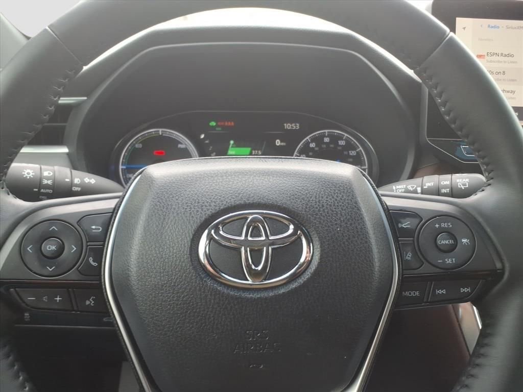 Used 2024 Toyota Venza XLE image 22