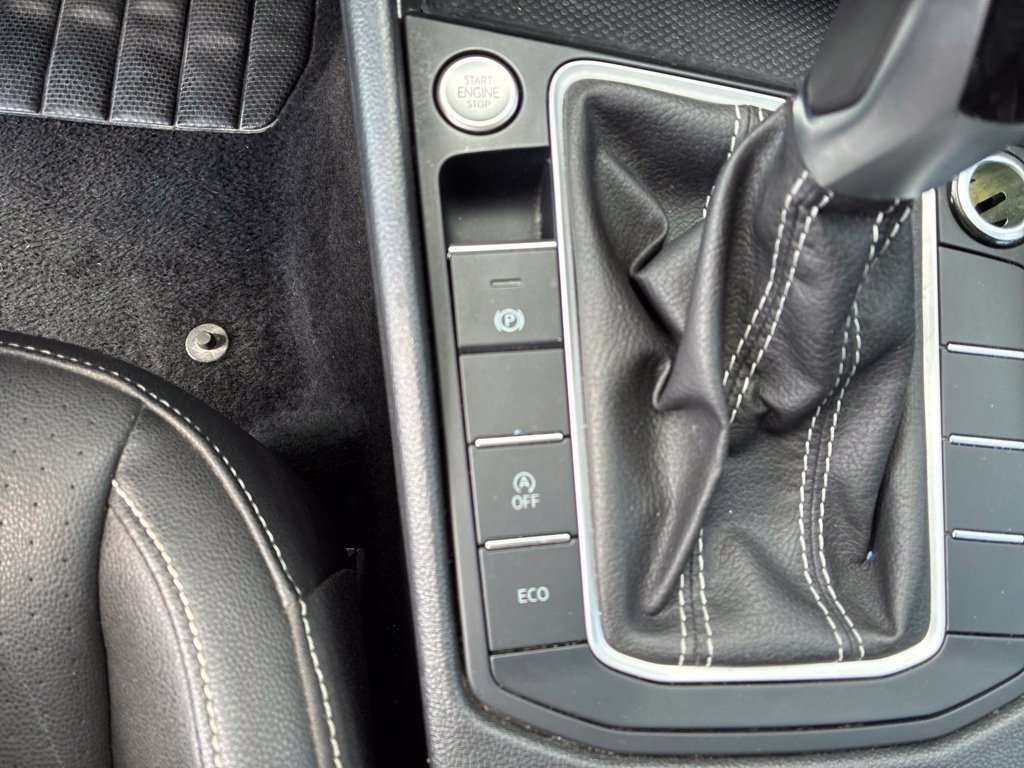 Used 2024 Volkswagen Jetta SE FWD image 25