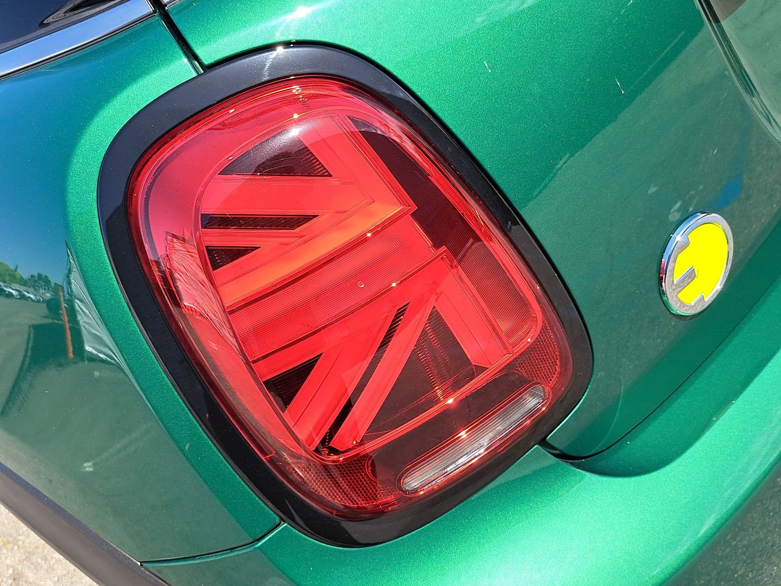 Used 2024 MINI Cooper SE FWD image 38