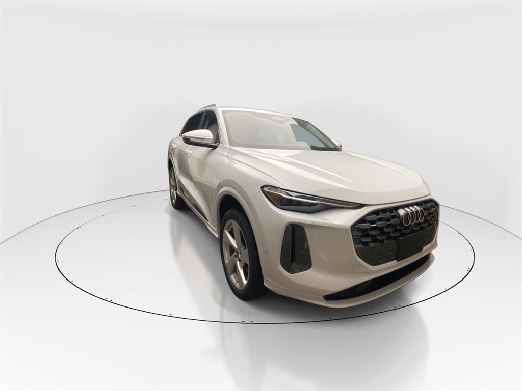 New 2025 Audi Q5 Premium Plus image 2