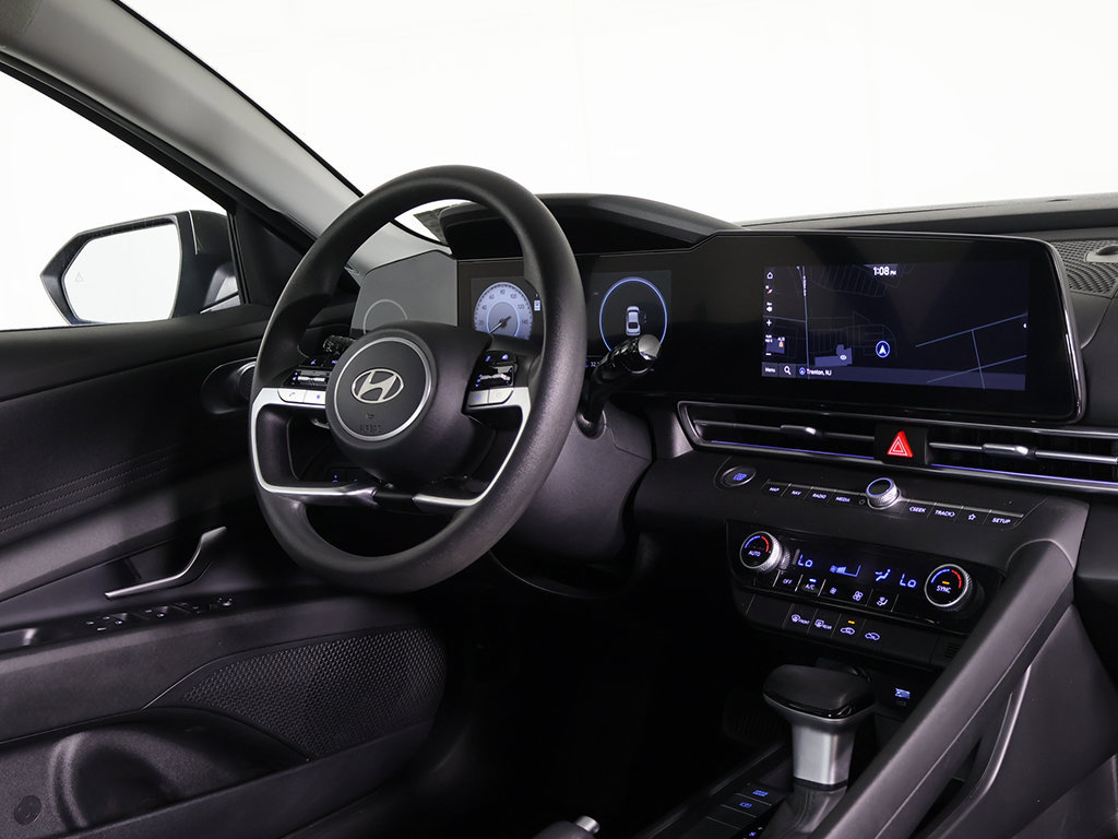 Certified 2024 Hyundai Elantra SEL FWD image 24