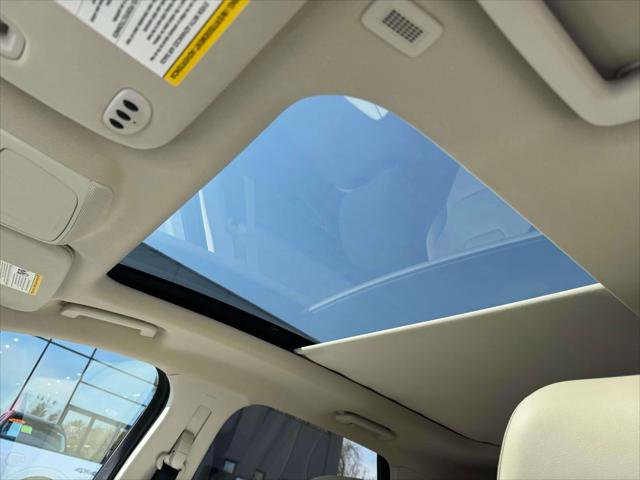 Used 2022 Ford Edge Titanium image 18