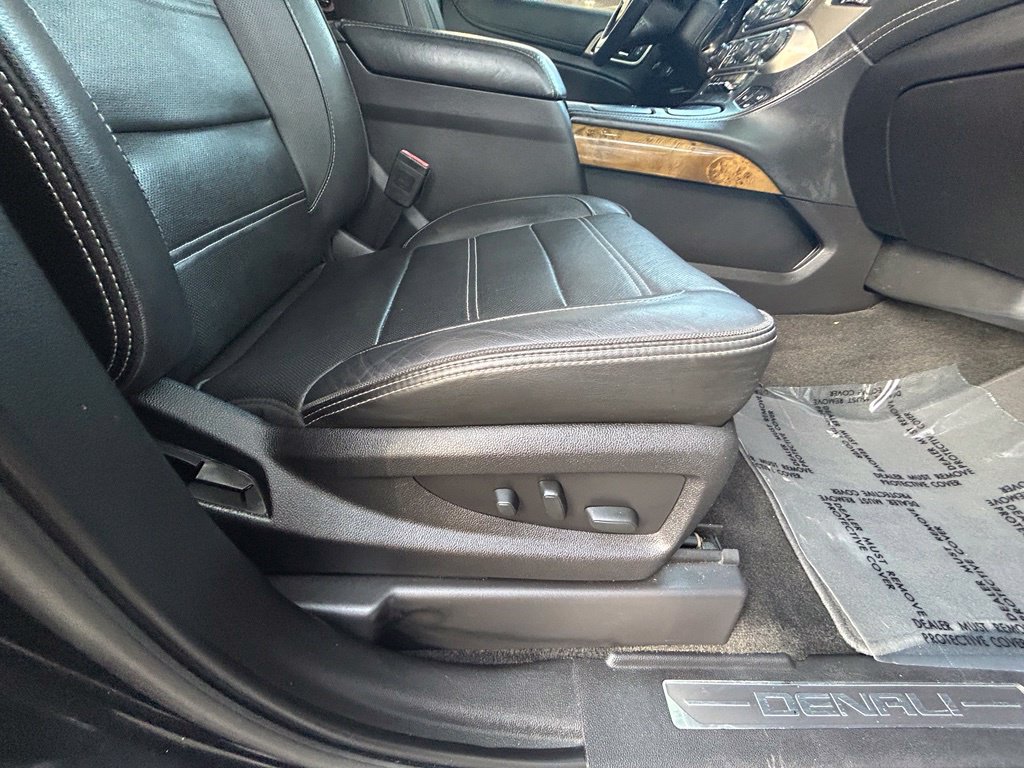 Used 2017 GMC Yukon Denali RWD image 22
