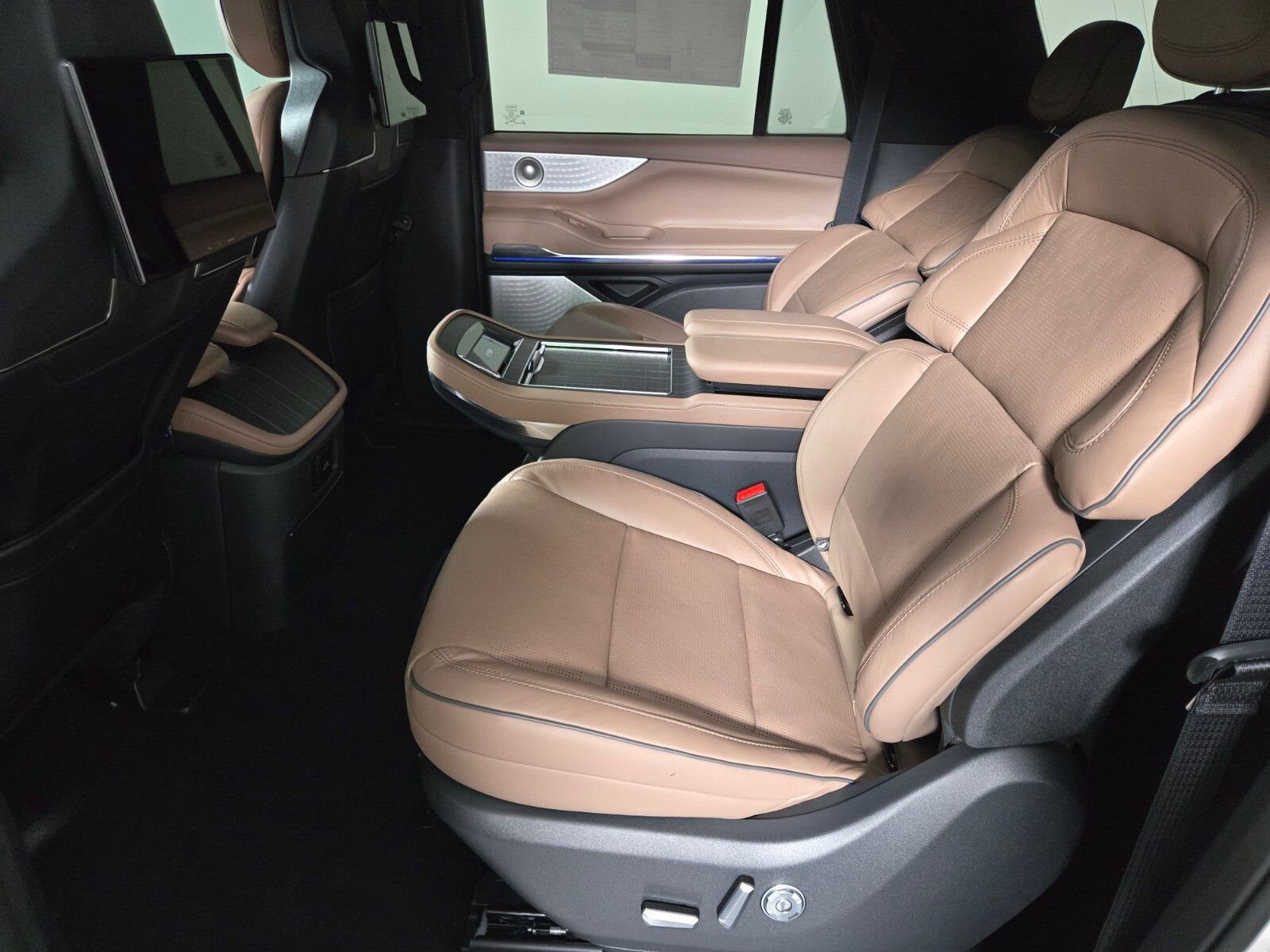 New 2026 Lincoln Navigator L Black Label image 14