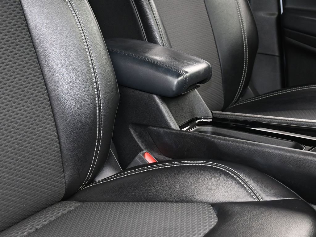 Used 2023 Jeep Compass Altitude image 41