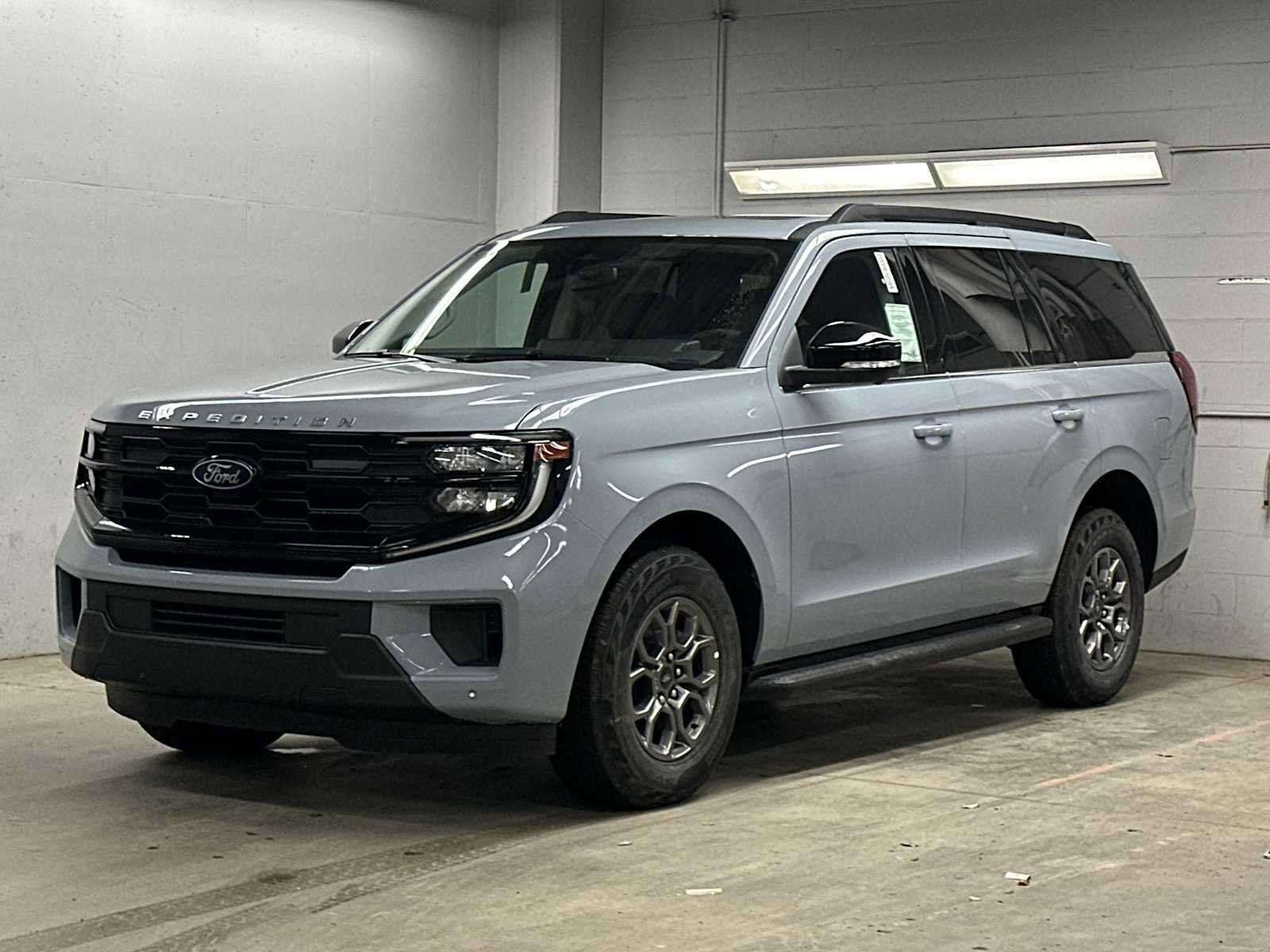 New 2026 Ford Expedition Active AWD/4WD image 1