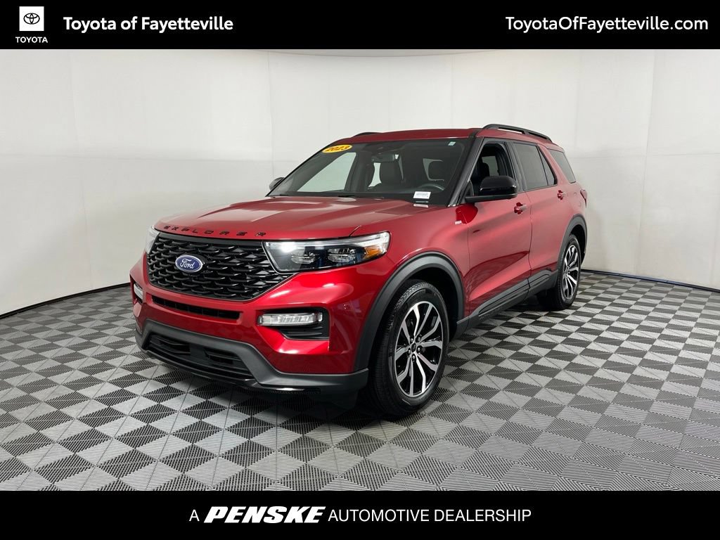 Used 2023 Ford Explorer ST-Line w/ Class IV Trailer Tow Package RWD image 1