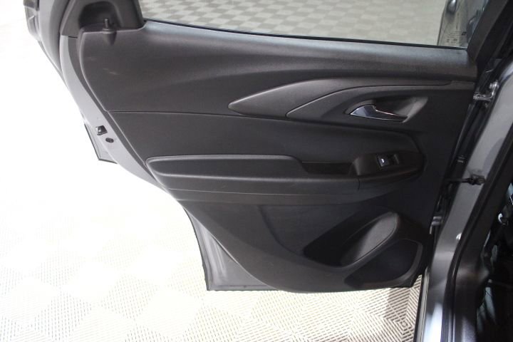 Used 2023 Chevrolet TrailBlazer LT w/ Convenience Package FWD image 19