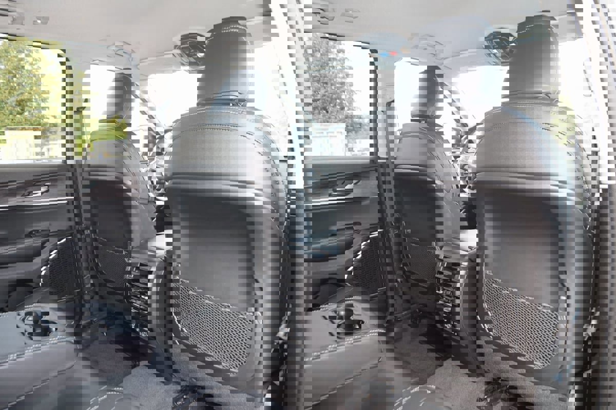 Used 2022 Jeep Grand Cherokee Limited image 13