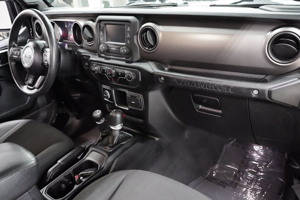 Used 2020 Jeep Wrangler Sport AWD/4WD image 25
