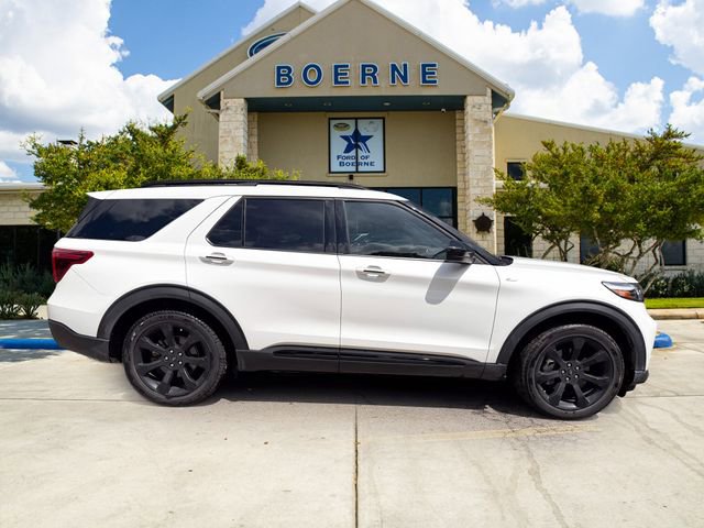 Used 2024 Ford Explorer ST-Line w/ Class IV Trailer Tow Package image 6