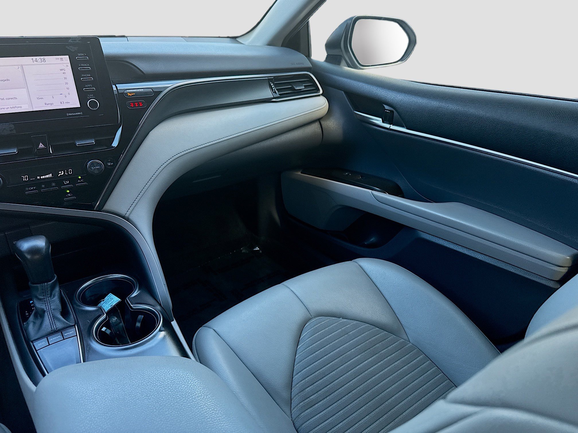 Used 2022 Toyota Camry SE w/ Convenience Package image 21