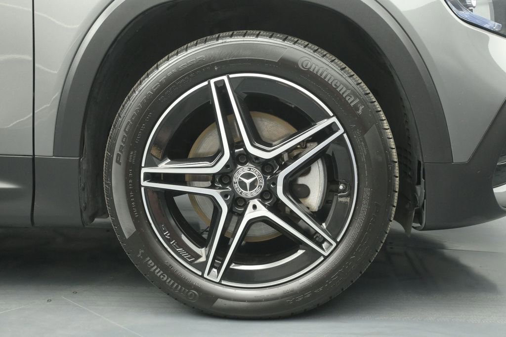 Used 2021 Mercedes-Benz GLB 250 4MATIC image 16
