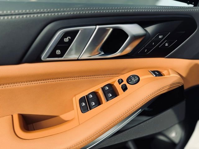 New 2026 BMW X5 xDrive50e w/ M Sport Package image 16