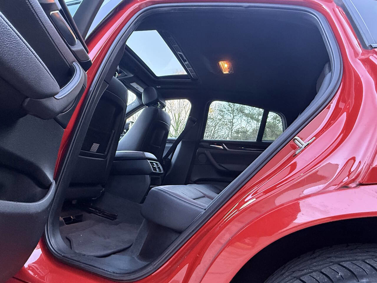 Used 2017 BMW X4 M40i image 19