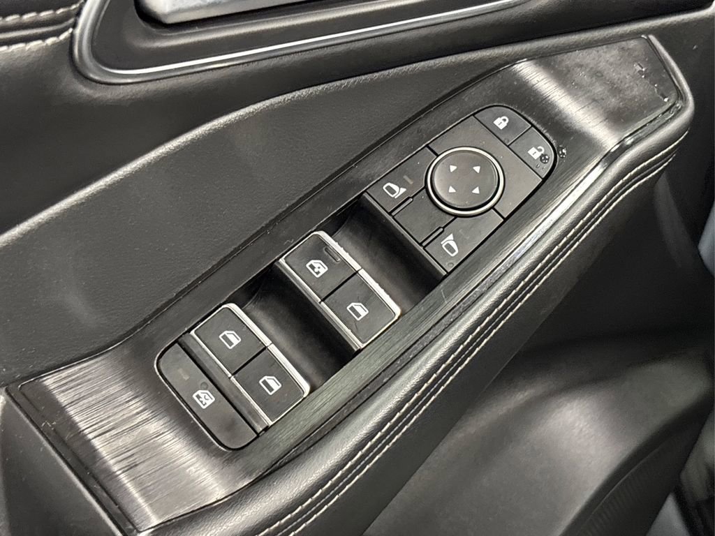 Used 2021 Nissan Rogue SL w/ Premium Package image 28