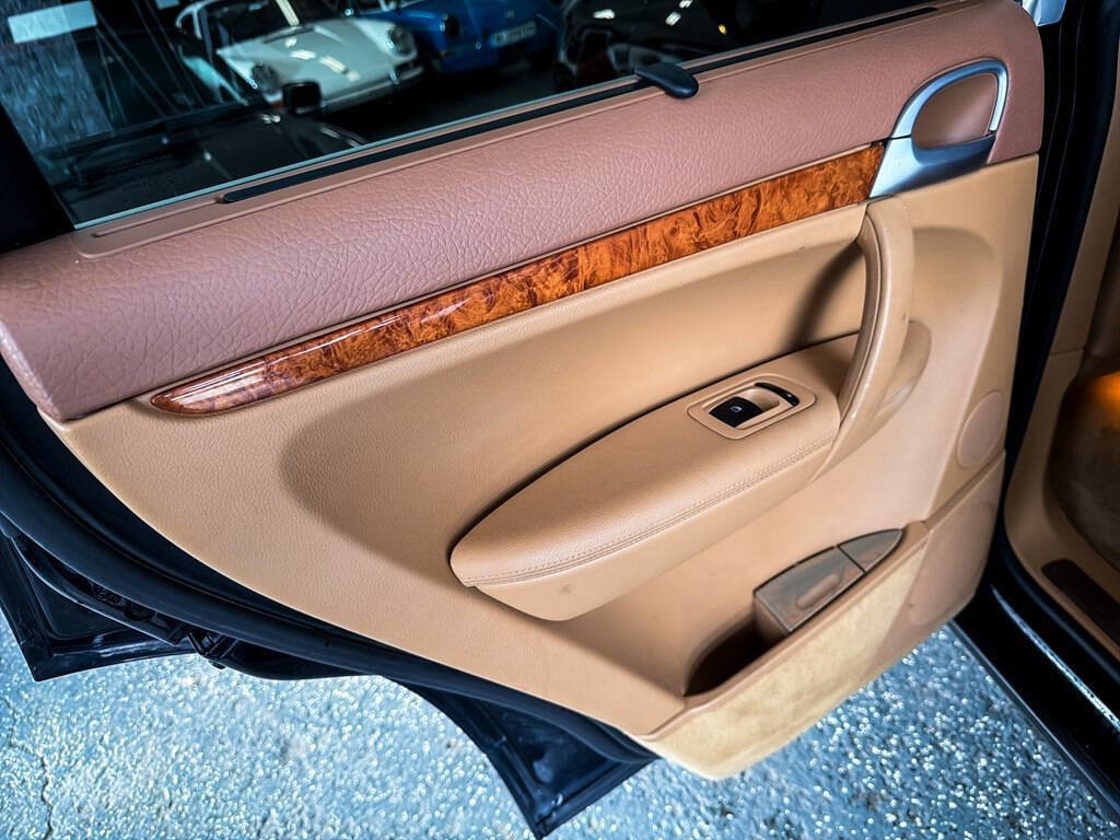 Used 2006 Porsche Cayenne S image 17