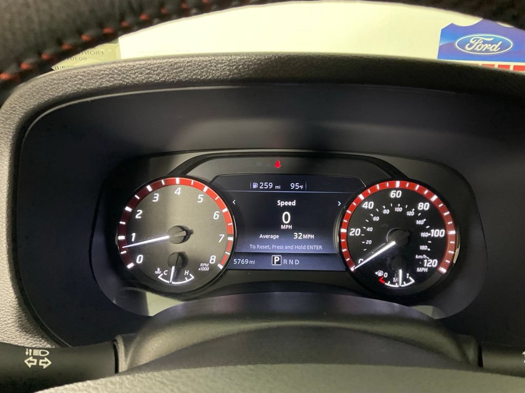 Used 2024 Nissan Frontier Pro-X RWD image 26