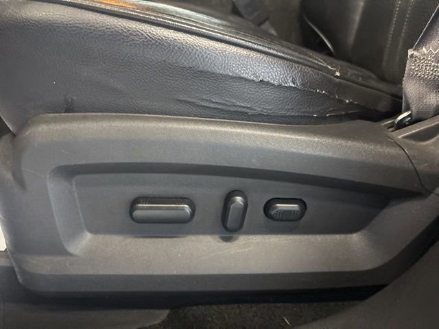 Used 2014 Lincoln MKX FWD w/ Equipment Group 101A image 27