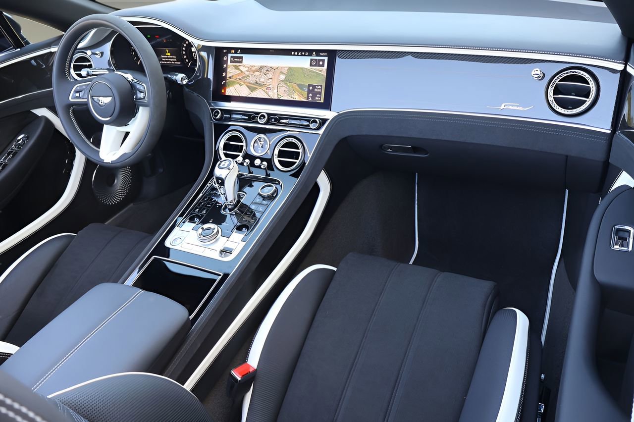 Used 2025 Bentley Continental GT Speed AWD/4WD image 2
