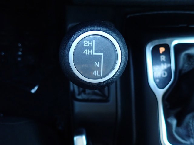Used 2021 Jeep Gladiator Willys image 21