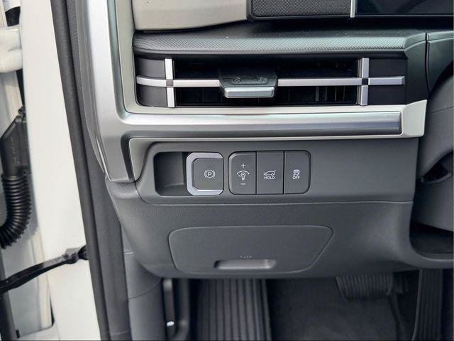 New 2026 Hyundai Santa Fe SE AWD/4WD image 17