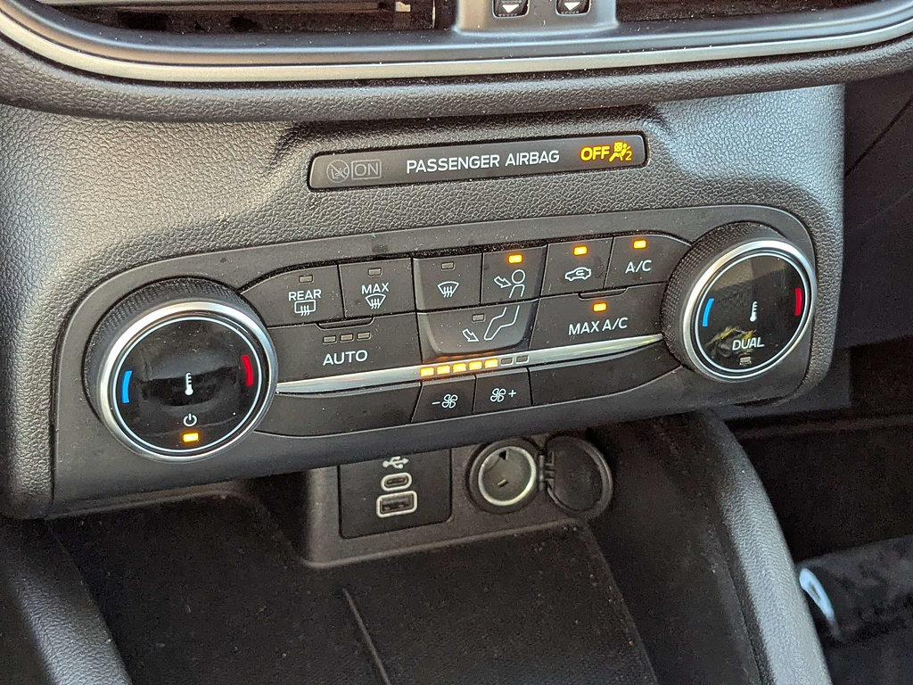 Used 2025 Ford Escape Active AWD/4WD image 22