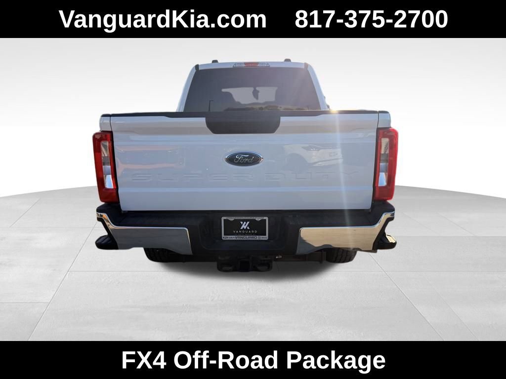 Used 2024 Ford F250 XLT w/ FX4 Off-Road Package image 3