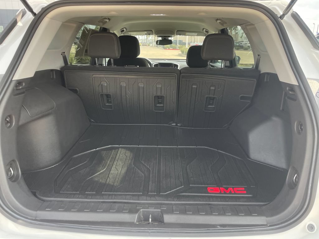 Used 2024 GMC Terrain SLE w/ LPO, Floor Liner Package FWD image 26