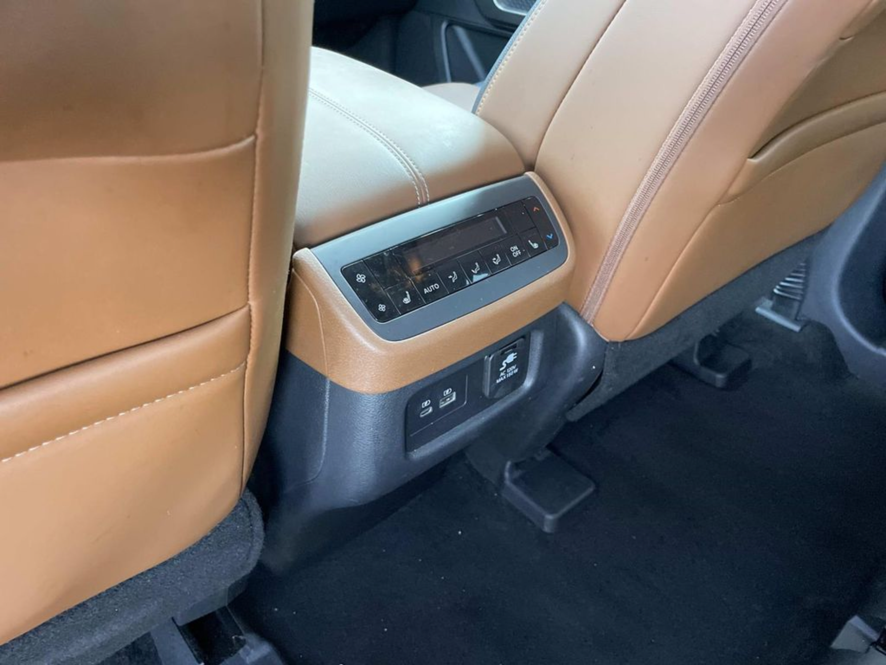 Used 2025 Nissan Pathfinder Platinum w/ Cargo Package FWD image 11