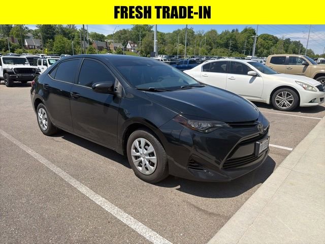 Used 2017 Toyota Corolla L w/ Carpet Mat Package (TMS) FWD image 1