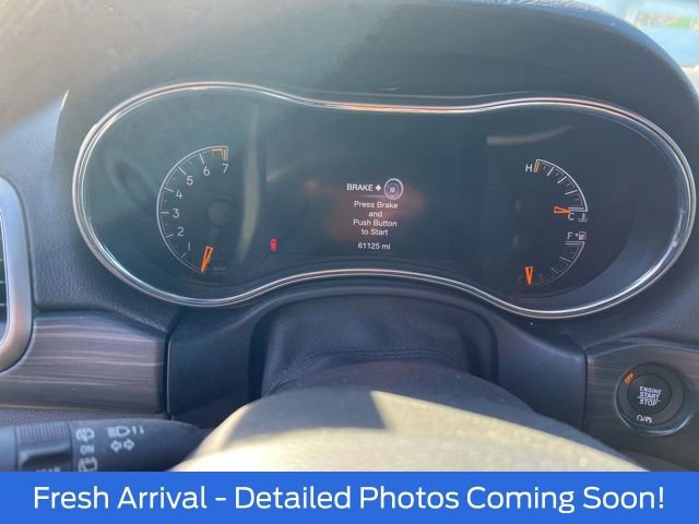 Used 2019 Jeep Grand Cherokee Altitude AWD/4WD image 8