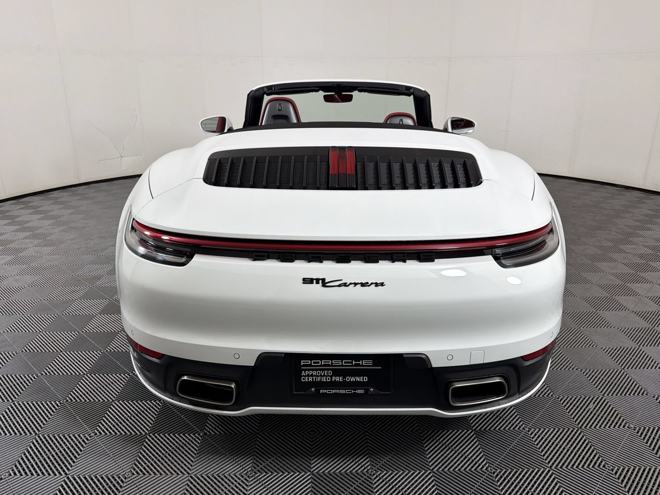 Certified 2024 Porsche 911 Carrera RWD image 11